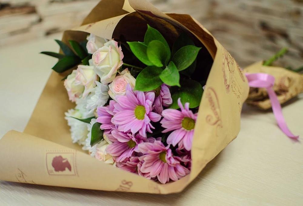 Букет цветов из: Розы и Хризантемы в Столбище