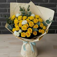 Букет цветов из:  Розы в Столбище