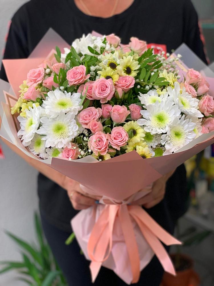 Букет цветов из: Розы и Хризантемы в Столбище