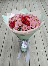 Букет цветов из:  Альстромерии в Столбище