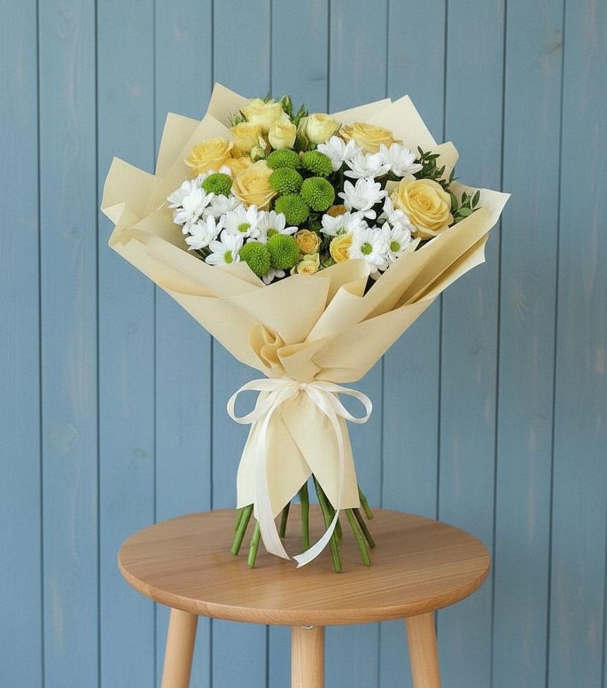 Букет цветов из: Хризантемы и Розы в Столбище