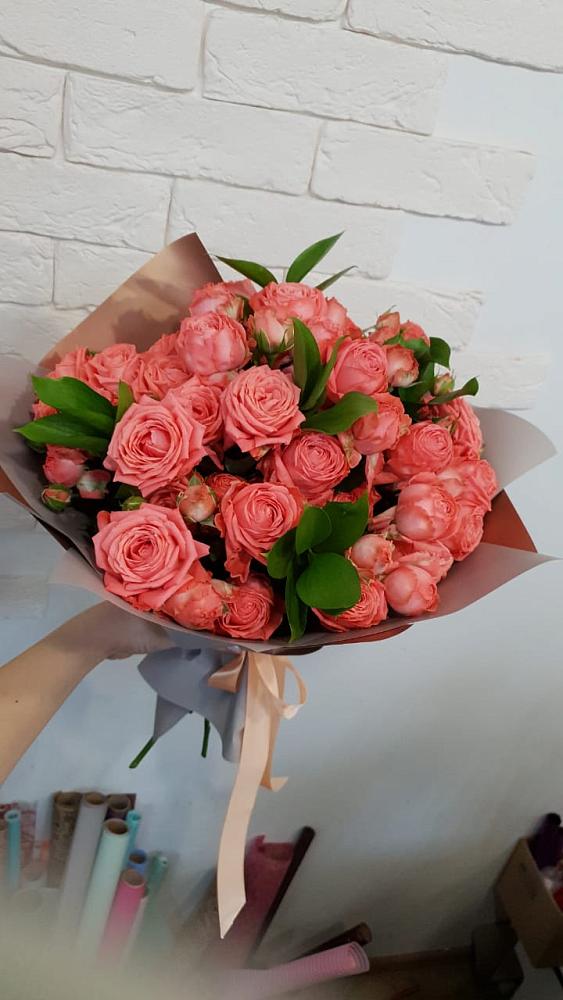 Букет цветов из: Розы в Столбище