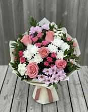 Букет цветов из:  Альстромерии, Гвоздики, Розы и Хризантемы в Столбище