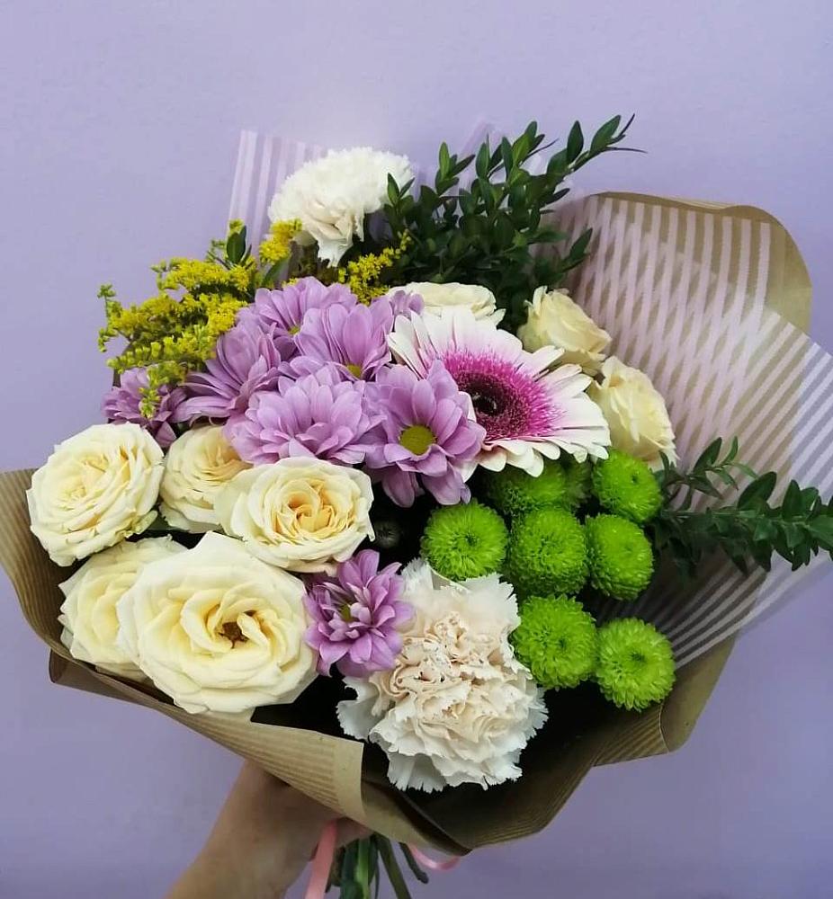 Букет цветов из: Хризантемы, Розы, Гвоздики и Герберы в Столбище