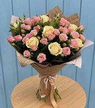 Букет цветов из:  Розы в Столбище