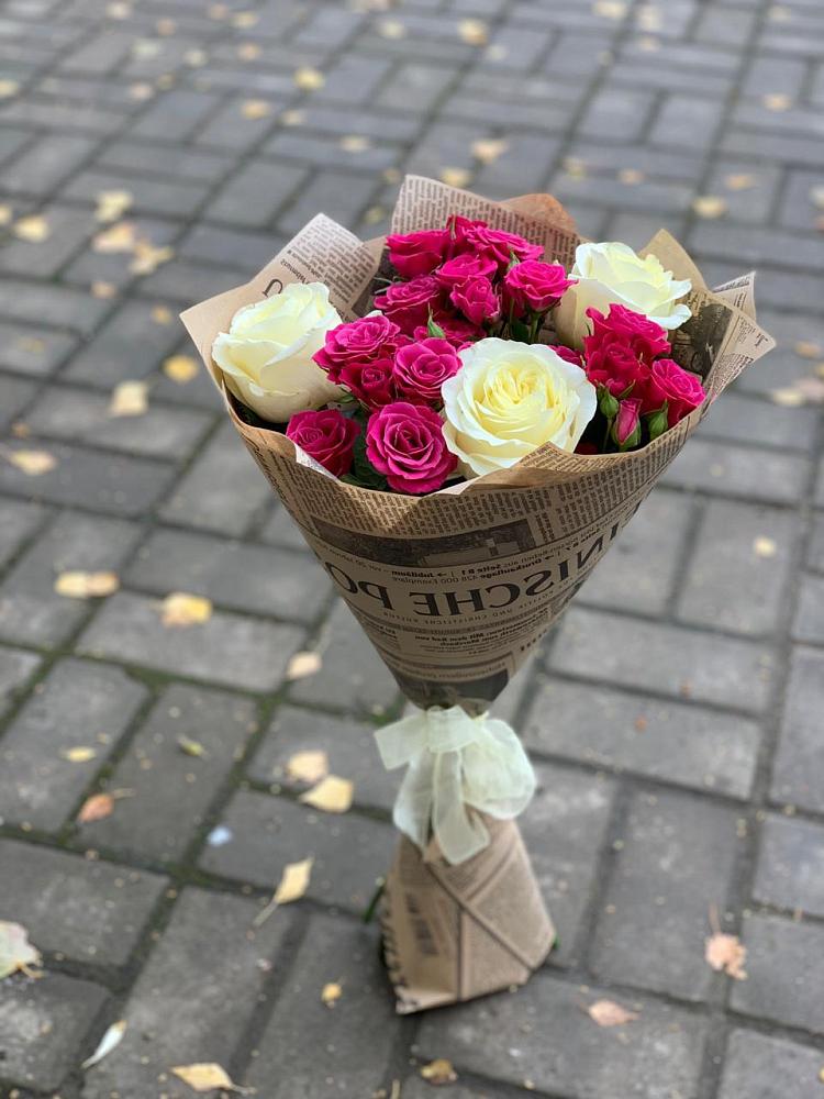 Букет цветов из: Розы в Столбище