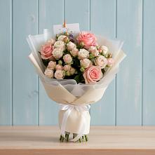 Букет цветов из:  Розы в Столбище